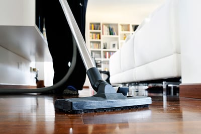 Vacuuming_with_COPD