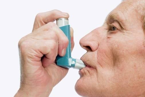 bronchodilators-COPD-cause-dry-mouth.jpg